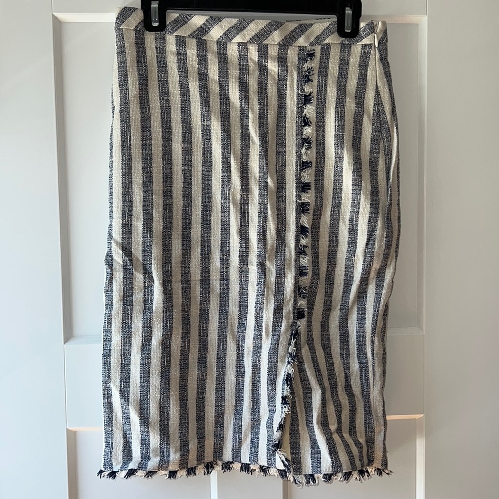 Banana republic | cream and navy striped tweed skirt